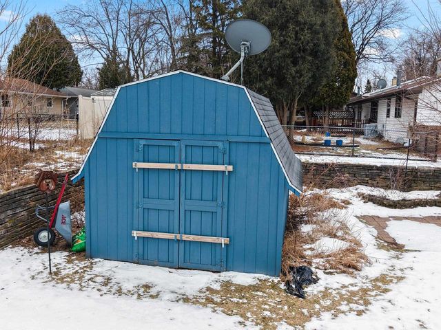 1945 EVERBREEZE ROAD, Green Bay, WI 54304