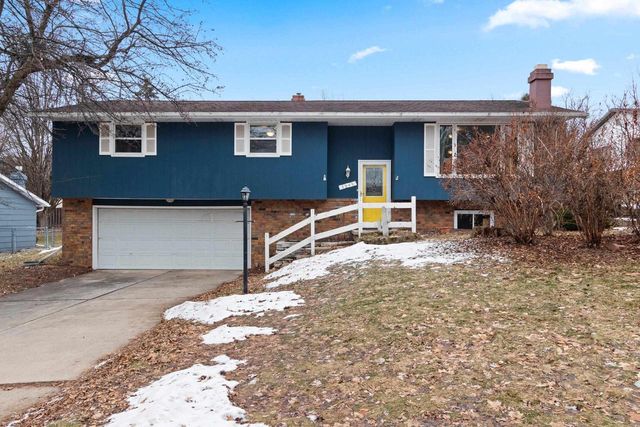 1945 EVERBREEZE ROAD, Green Bay, WI 54304