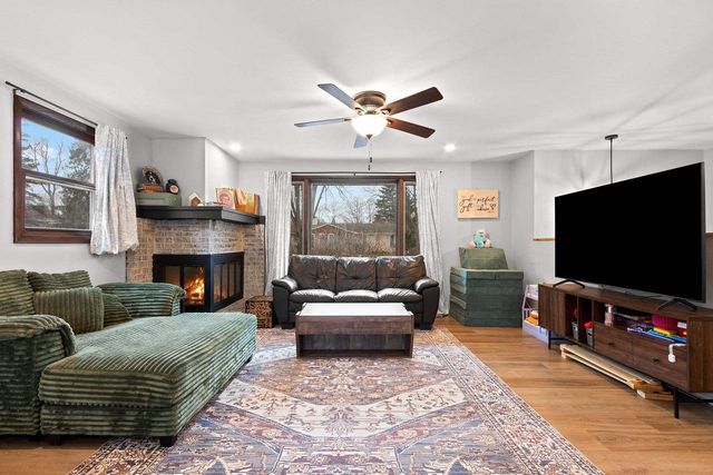 1945 EVERBREEZE ROAD, Green Bay, WI 54304