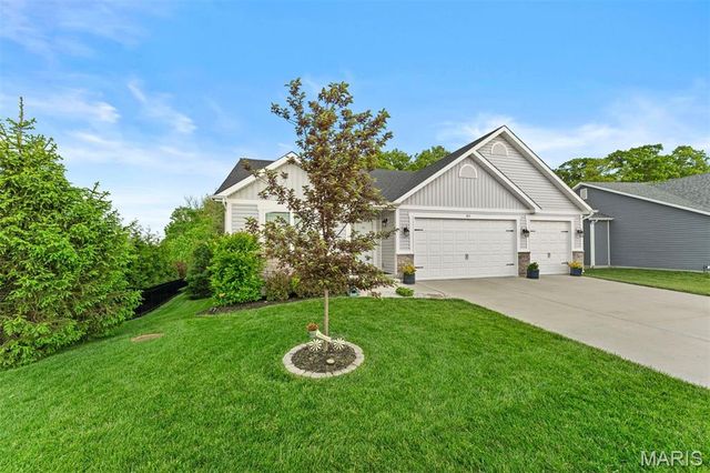 415 Knothole Lane, Wentzville, MO 63385
