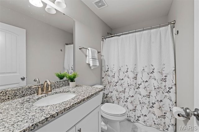 415 Knothole Lane, Wentzville, MO 63385