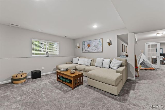 415 Knothole Lane, Wentzville, MO 63385