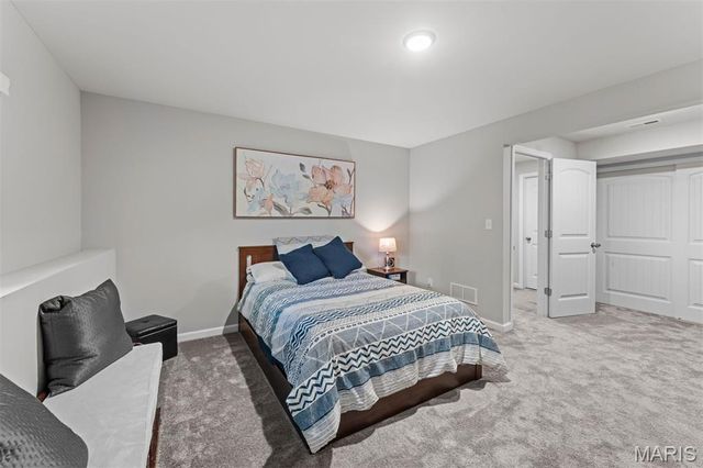 415 Knothole Lane, Wentzville, MO 63385