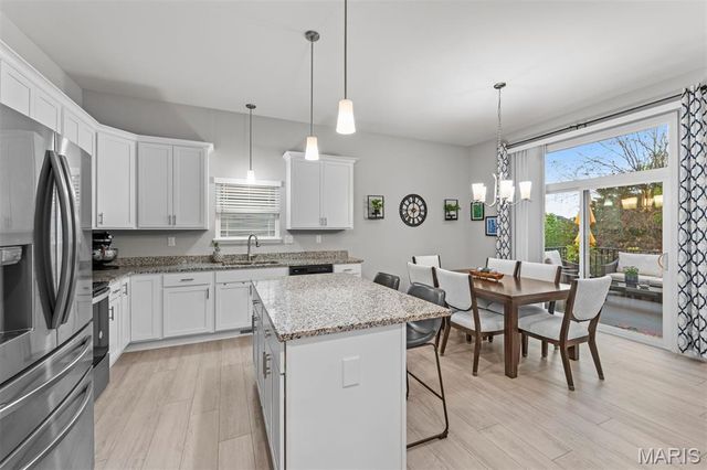 415 Knothole Lane, Wentzville, MO 63385