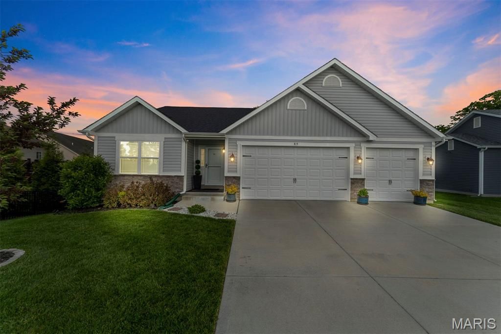 415 Knothole Lane, Wentzville, MO 63385