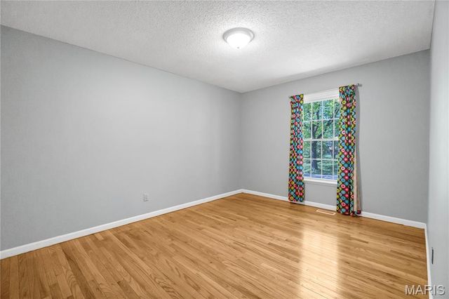 1944 Pepperrell Drive, St Louis, MO 63146
