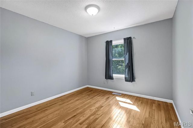 1944 Pepperrell Drive, St Louis, MO 63146