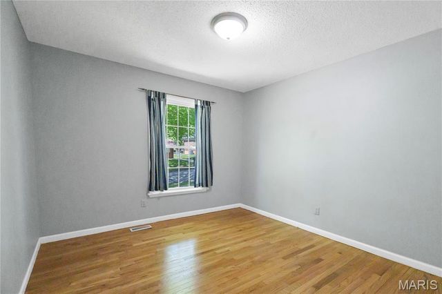 1944 Pepperrell Drive, St Louis, MO 63146
