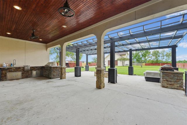 4219 Danek Road, Crosby, TX 77532
