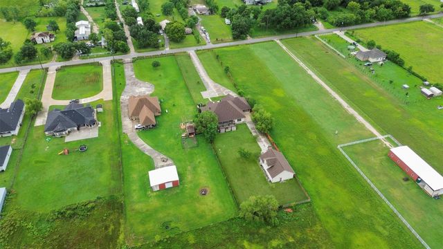 4219 Danek Road, Crosby, TX 77532