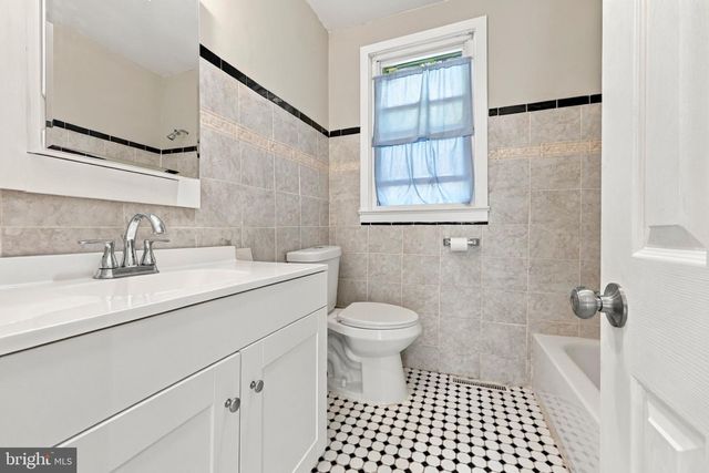104 VERNON ST, Bordentown, NJ 08505