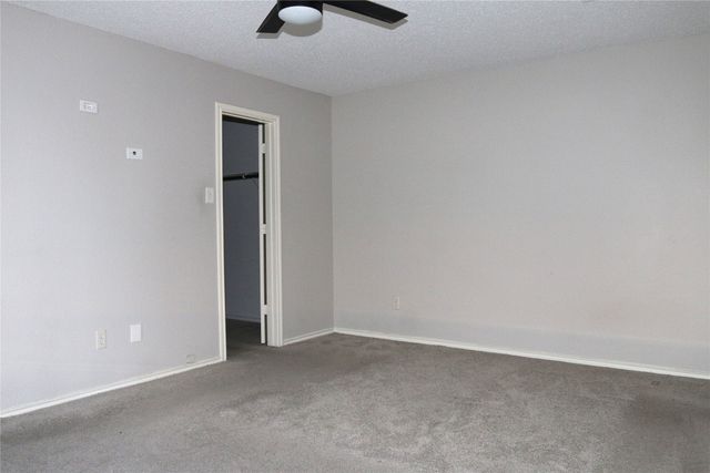 2048 Crosbyton Lane, Grand Prairie, TX 75052