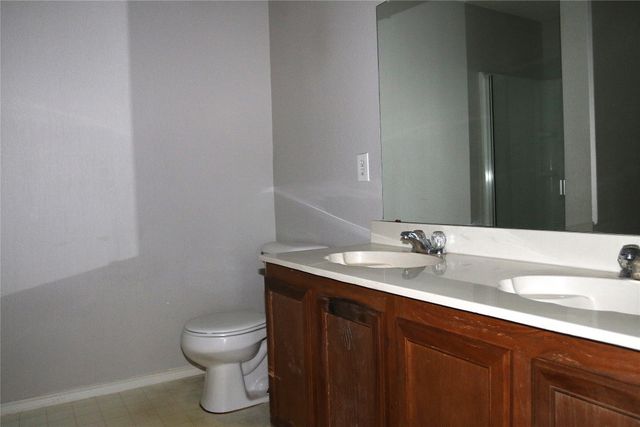 2048 Crosbyton Lane, Grand Prairie, TX 75052