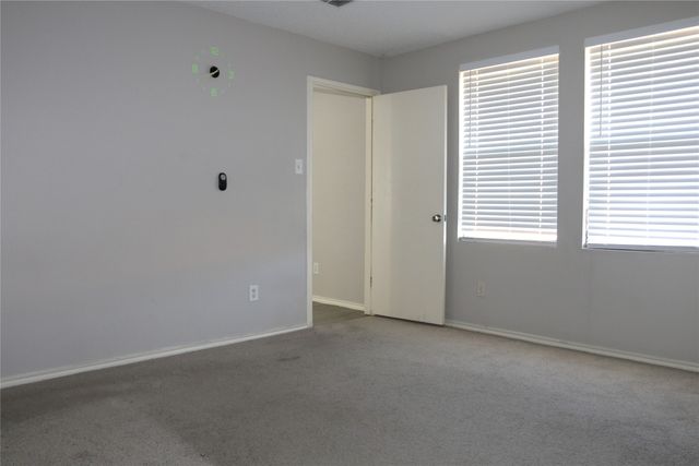 2048 Crosbyton Lane, Grand Prairie, TX 75052