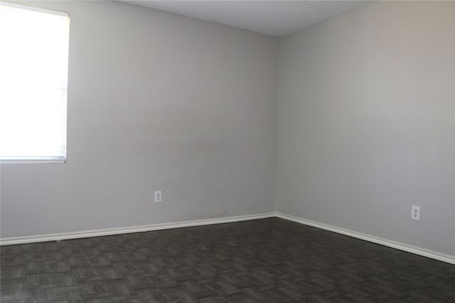 2048 Crosbyton Lane, Grand Prairie, TX 75052