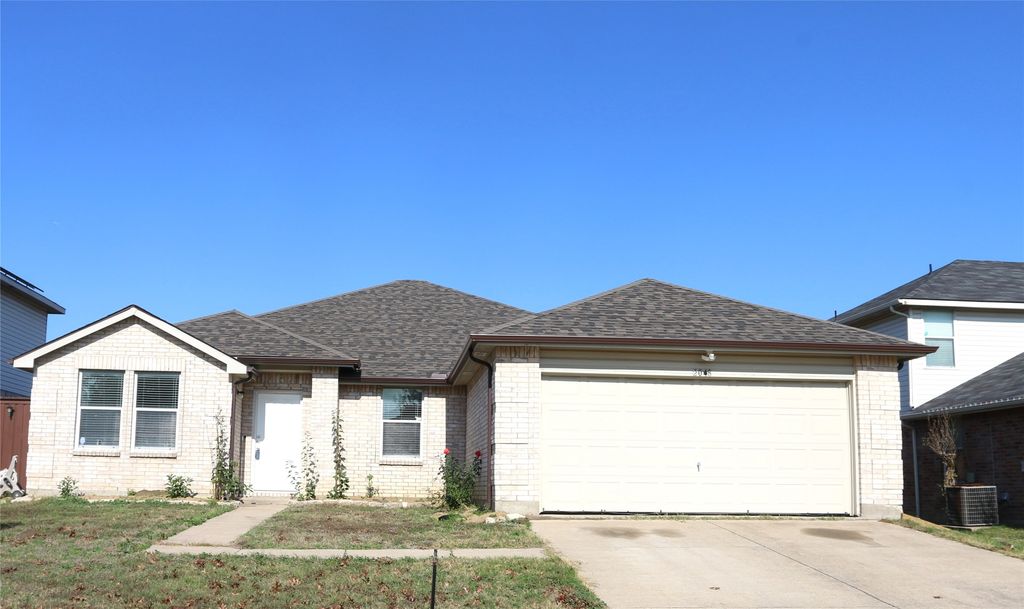 2048 Crosbyton Lane, Grand Prairie, TX 75052