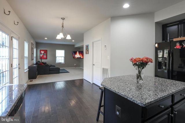 1024 COOK DR SE, Washington, DC 20032