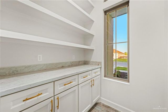 706 La Laguna Road, Mission, TX 78572