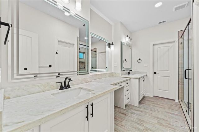 706 La Laguna Road, Mission, TX 78572