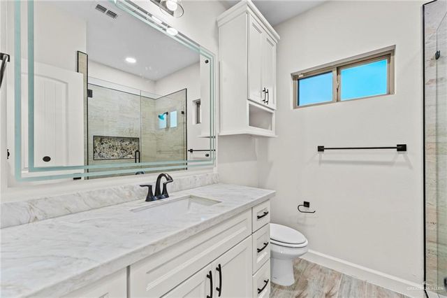 706 La Laguna Road, Mission, TX 78572