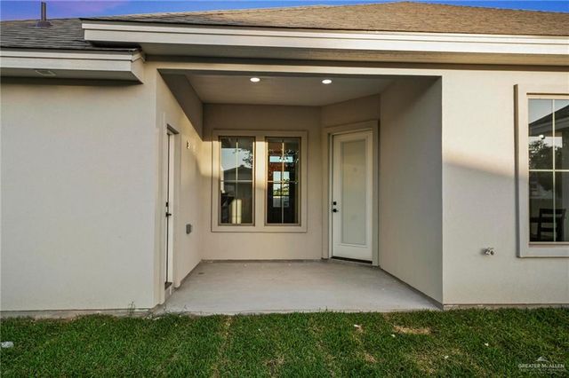 706 La Laguna Road, Mission, TX 78572