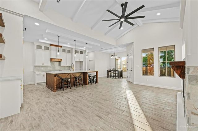 706 La Laguna Road, Mission, TX 78572