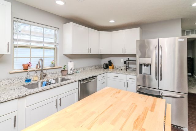 232 Warnock Street, Lexington, KY 40508