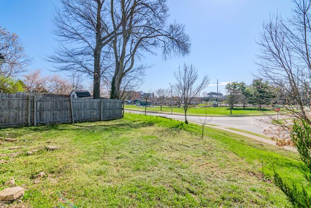 232 Warnock Street, Lexington, KY 40508