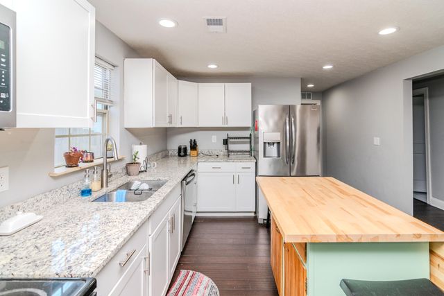 232 Warnock Street, Lexington, KY 40508