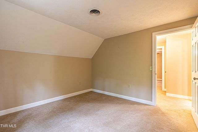 19216 Mercedes Drive, Abingdon, VA 24210