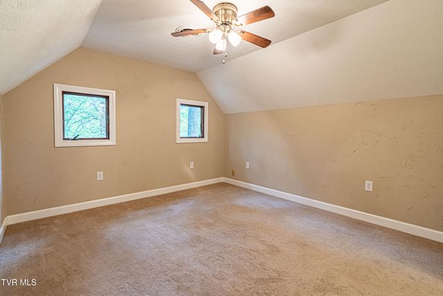 19216 Mercedes Drive, Abingdon, VA 24210