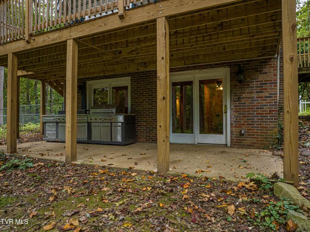 19216 Mercedes Drive, Abingdon, VA 24210