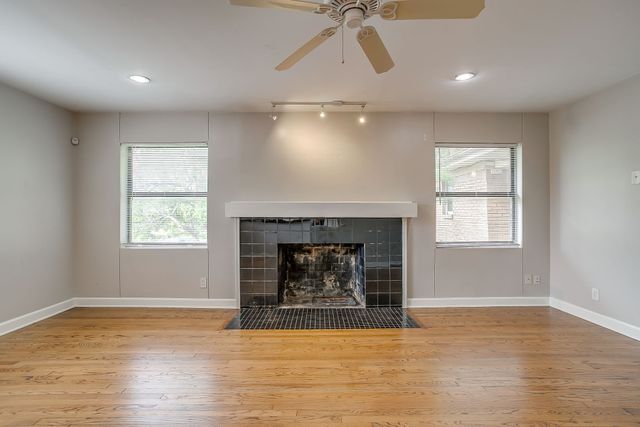 3313 Bilglade Road, Fort Worth, TX 76133