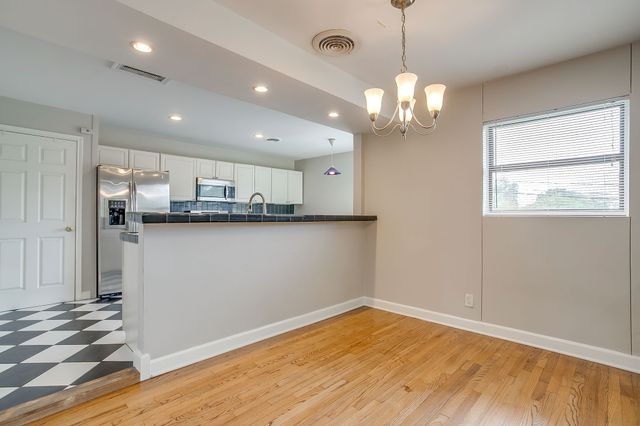 3313 Bilglade Road, Fort Worth, TX 76133