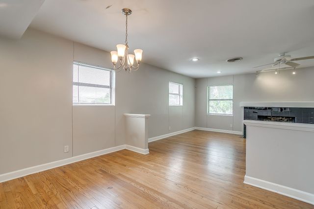 3313 Bilglade Road, Fort Worth, TX 76133