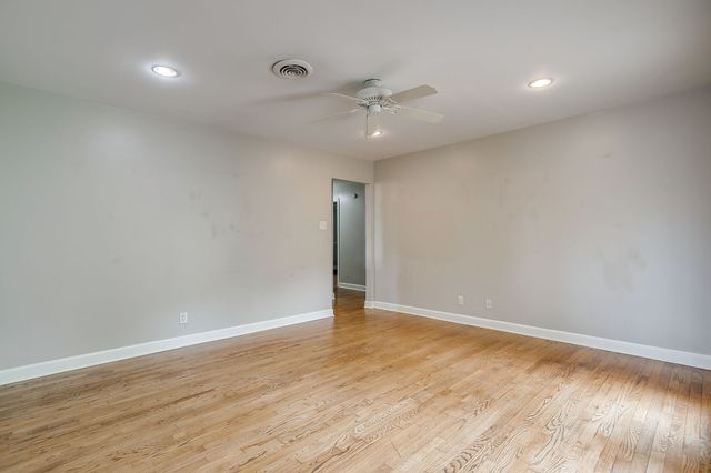 3313 Bilglade Road, Fort Worth, TX 76133