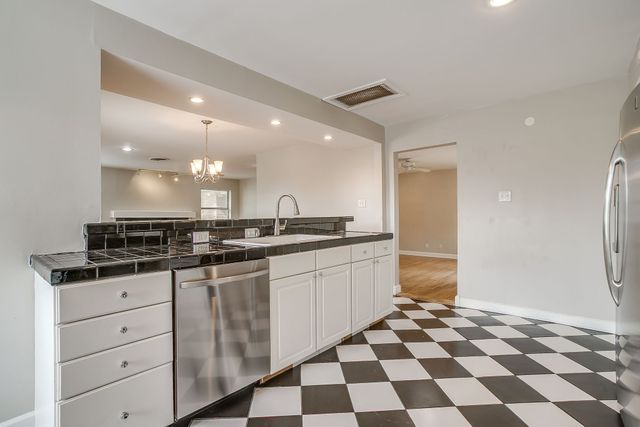 3313 Bilglade Road, Fort Worth, TX 76133