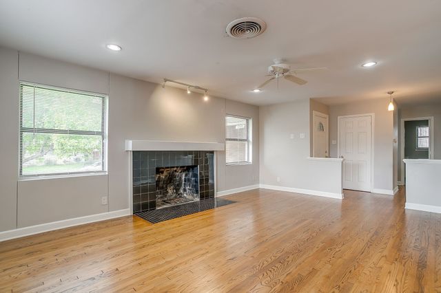 3313 Bilglade Road, Fort Worth, TX 76133