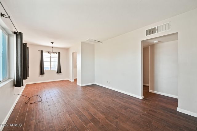 144 N HUNT Drive E, Mesa, AZ 85203