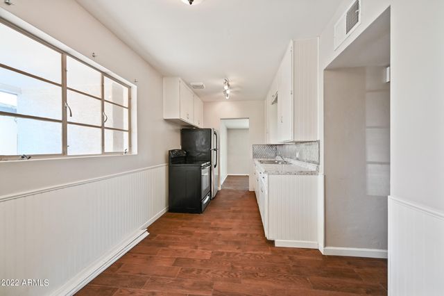 144 N HUNT Drive E, Mesa, AZ 85203