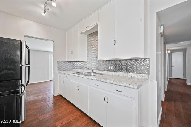 144 N HUNT Drive E, Mesa, AZ 85203