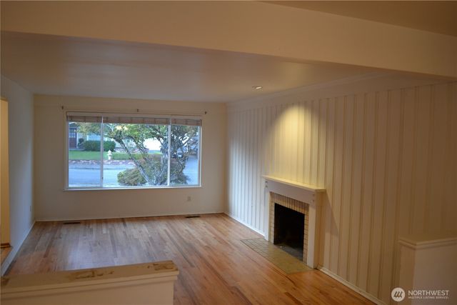 17421 NE 11th Street, Bellevue, WA 98008
