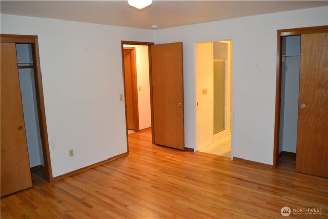17421 NE 11th Street, Bellevue, WA 98008