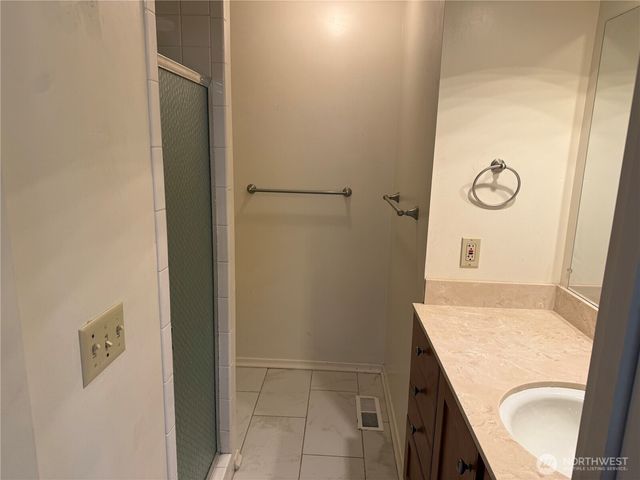 17421 NE 11th Street, Bellevue, WA 98008
