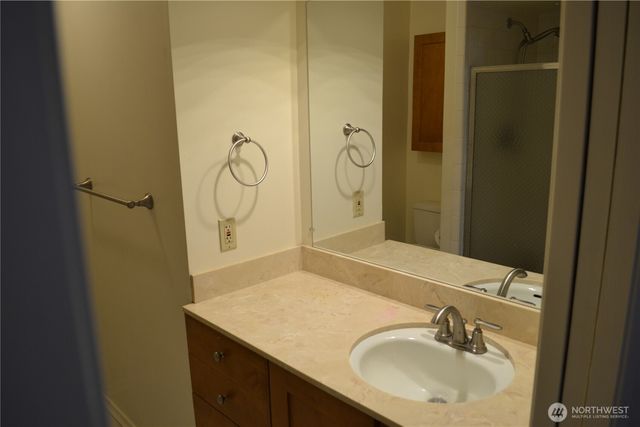 17421 NE 11th Street, Bellevue, WA 98008