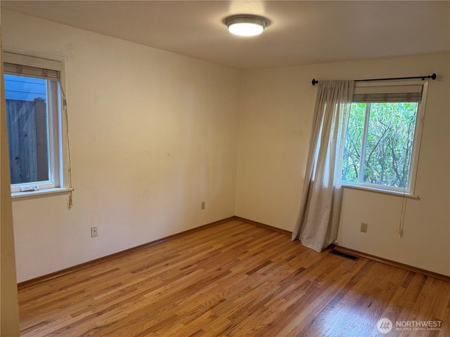 17421 NE 11th Street, Bellevue, WA 98008