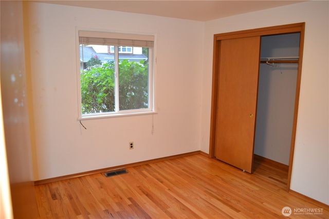 17421 NE 11th Street, Bellevue, WA 98008