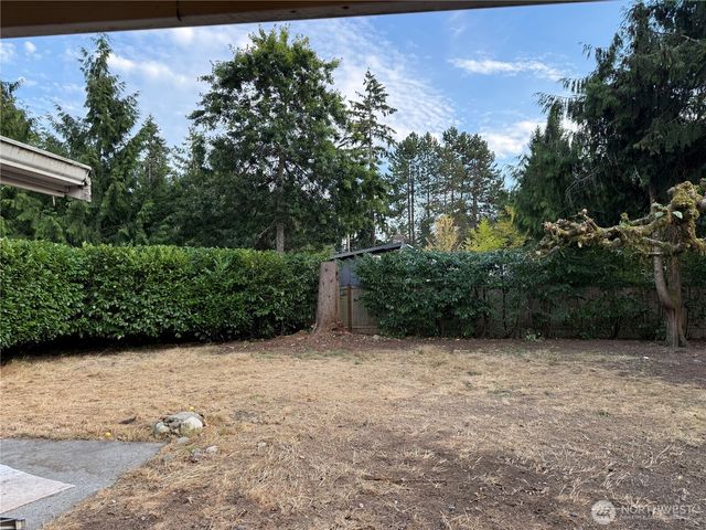 17421 NE 11th Street, Bellevue, WA 98008