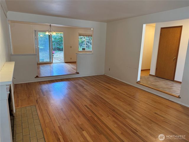 17421 NE 11th Street, Bellevue, WA 98008