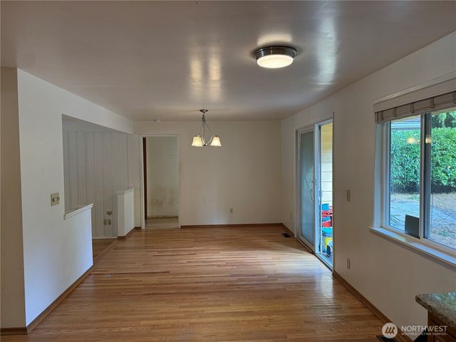 17421 NE 11th Street, Bellevue, WA 98008